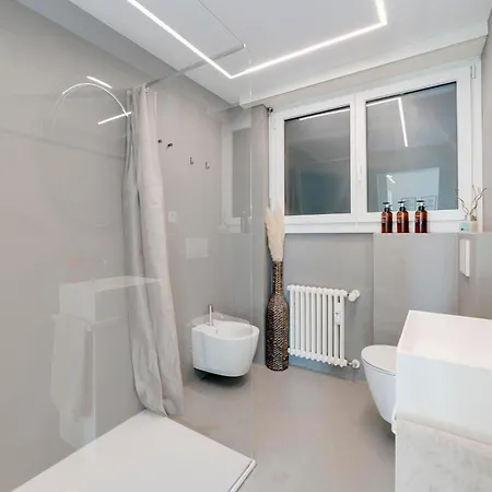 Relax With View & Private Parking * Lugano