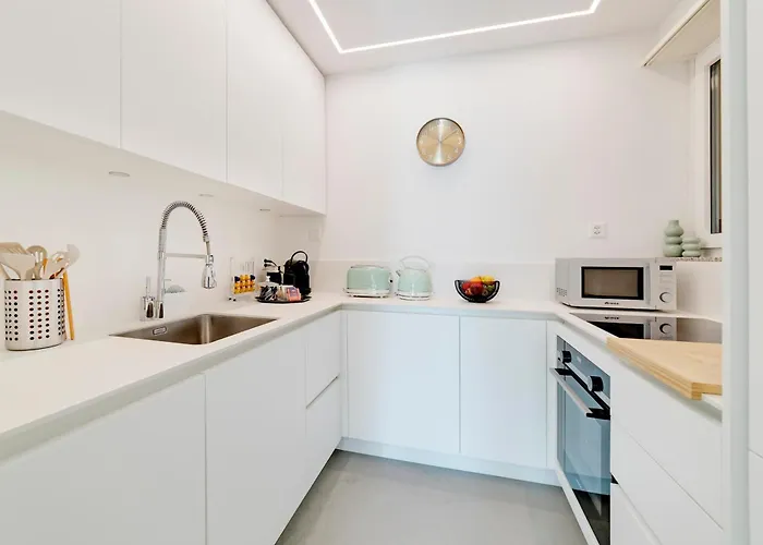 Relax With View & Private Parking